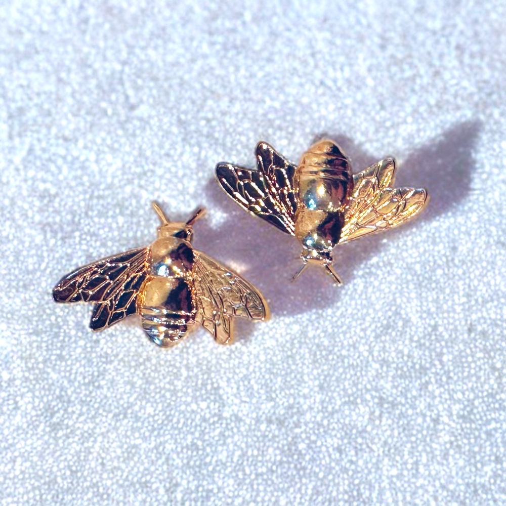 [ 2 FOR $10 ] 🐝 MINI METAL BEE MAGNETS - Picture 2 of 5